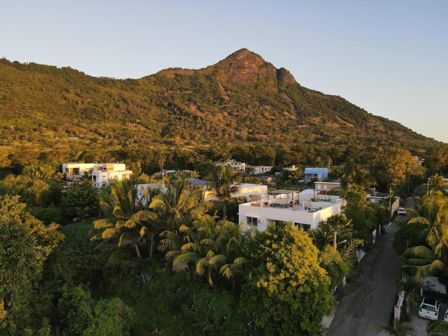 Loukaz -Entire Rental Units W Panoramic Rooftop Coteau Raffin Εξωτερικό φωτογραφία